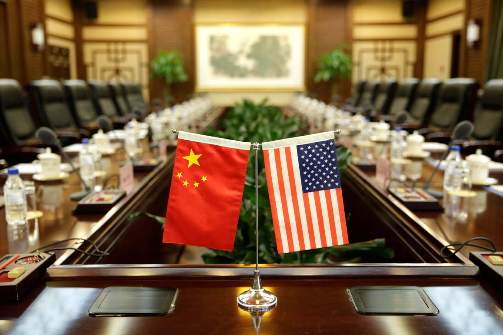 Les autorités américaines prolongeraient les exemptions des usines chinoises pour TSMC, Samsung et d'autres 2 La Chine qualifie les Etats Unis de quotEmpire du piratagequot citant