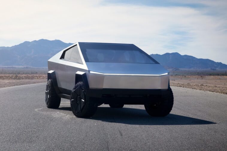 Cybertruck présentait toujours des défauts de conception fondamentaux, selon une récente fuite de documents Tesla 1 Cybertruck still had fundamental design flaws, according to recent Tesla documents leak