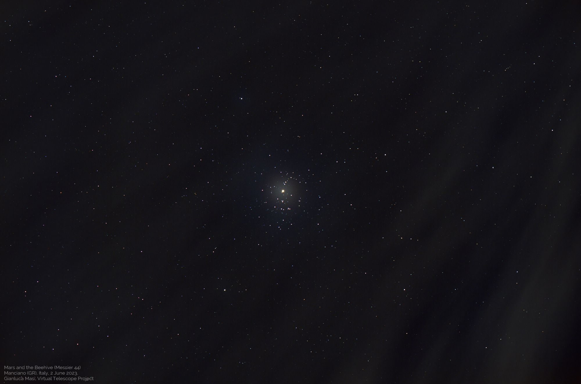 Le 13 juin, Vénus "embrasse" l'amas d'étoiles de la crèche : comment les reconnaître et les voir dans le ciel 3 La rencontre entre Mars et M44 le 1er juin. 1 crédit