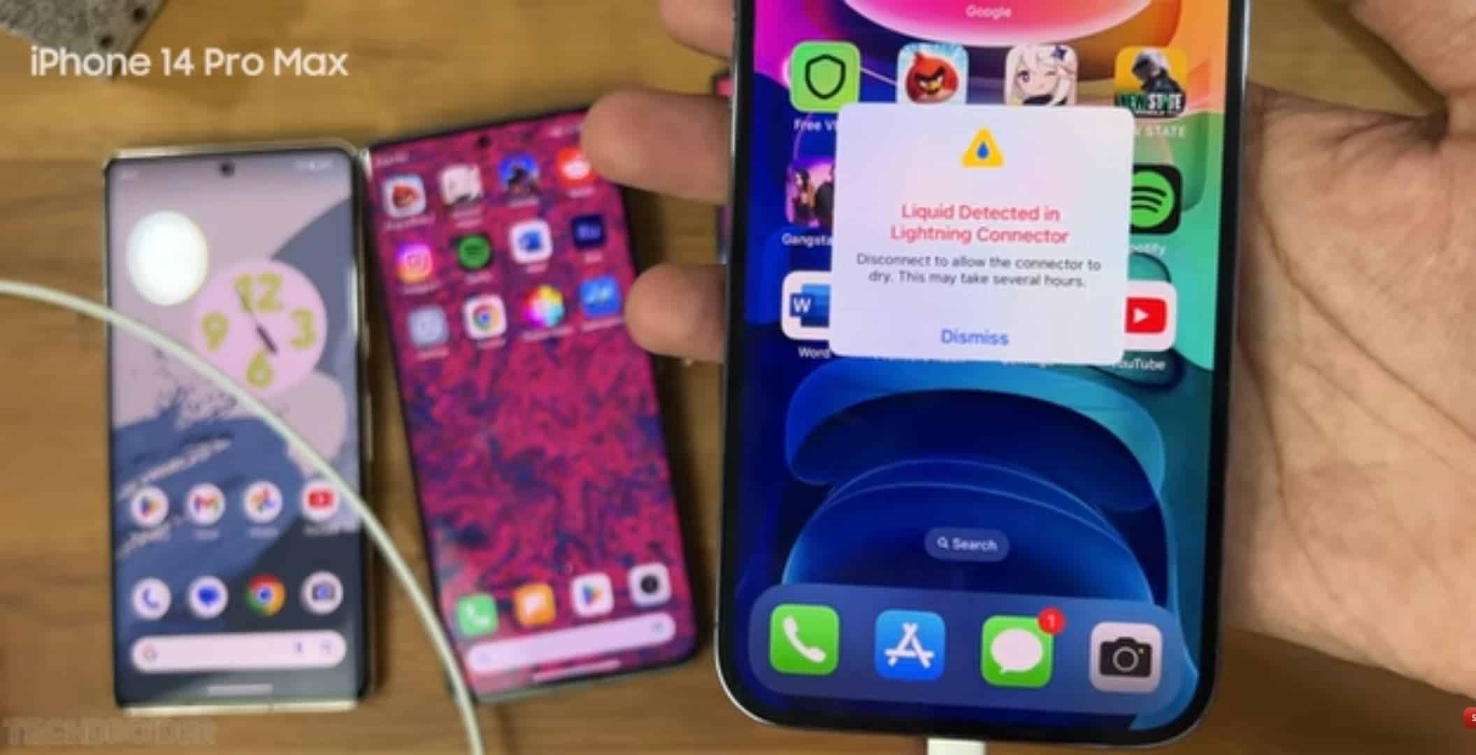 Avertissement de sécurité liquide : Samsung Galaxy S23 Ultra VS iPhone 14 Pro Max VS Pixel 7 Pro Vs Xiaomi 13 Ultra, comment réagissent-ils à la charge humide ? 4 Sécurité de chargement des smartphones