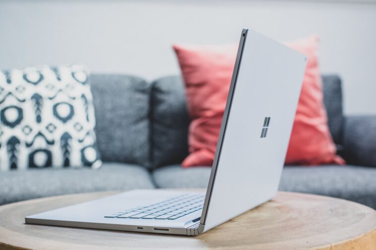 Vous pouvez désormais acheter des versions de rechange Surface directement sur le Microsoft Store 1 You can now buy Surface replacement parts directly from the Microsoft Store