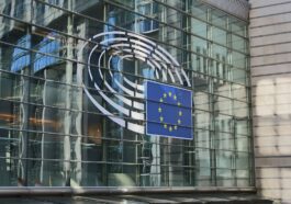 EU commissioner wants all member states to ban Huawei and ZTE from supplying 5G equipment