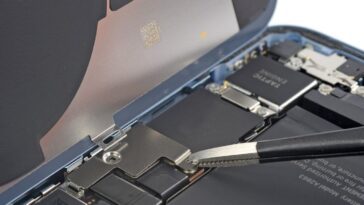La législation sur le remplacement des batteries d'iPhone soulève un grand nombre de questions. 28 iPhone battery replacement legislation raises a huge number of questions