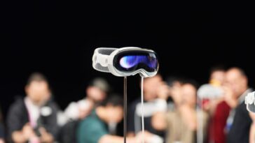 Voici comment le "mode invité" d'Apple Vision Pro fonctionnera lorsque vos amis le porterons 16 Voici comment le "mode invité" d'Apple Vision Pro fonctionnera lorsque tu laisseras tes amis porter ton casque de 3500 $.
