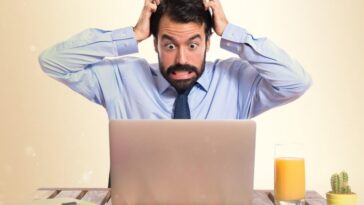 Un avocat piégé dans un purgatoire de courriels poursuit Microsoft pour 1,75 million de dollars après l'enfer de l'assistance à la clientèle 12 Lawyer trapped in email purgatory sues Microsoft for $1.75 million after customer support hell