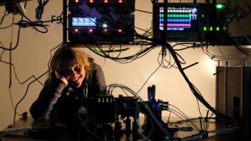 Microsoft dispose d'un ordinateur optique analogique qui n'utilise pas de transistors pour traiter les données 1 Microsoft has an analog optical computer that doesn