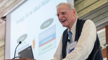 Décès de John Goodenough, pionnier des batteries lithium-ion, à l'âge de 100 ans 3 Décès de John Goodenough, pionnier des batteries lithium-ion, à l'âge de 100 ans