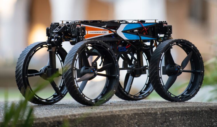 Le robot M4 de Caltech peut se transformer en huit modes de mouvement 1 Caltech
