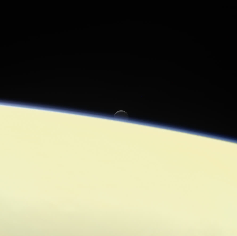 Les scientifiques confirment que la sixième plus grande lune de Saturne contient tous les bons ingrédients pour la vie 2 Les scientifiques confirment que la sixieme plus grande lune de