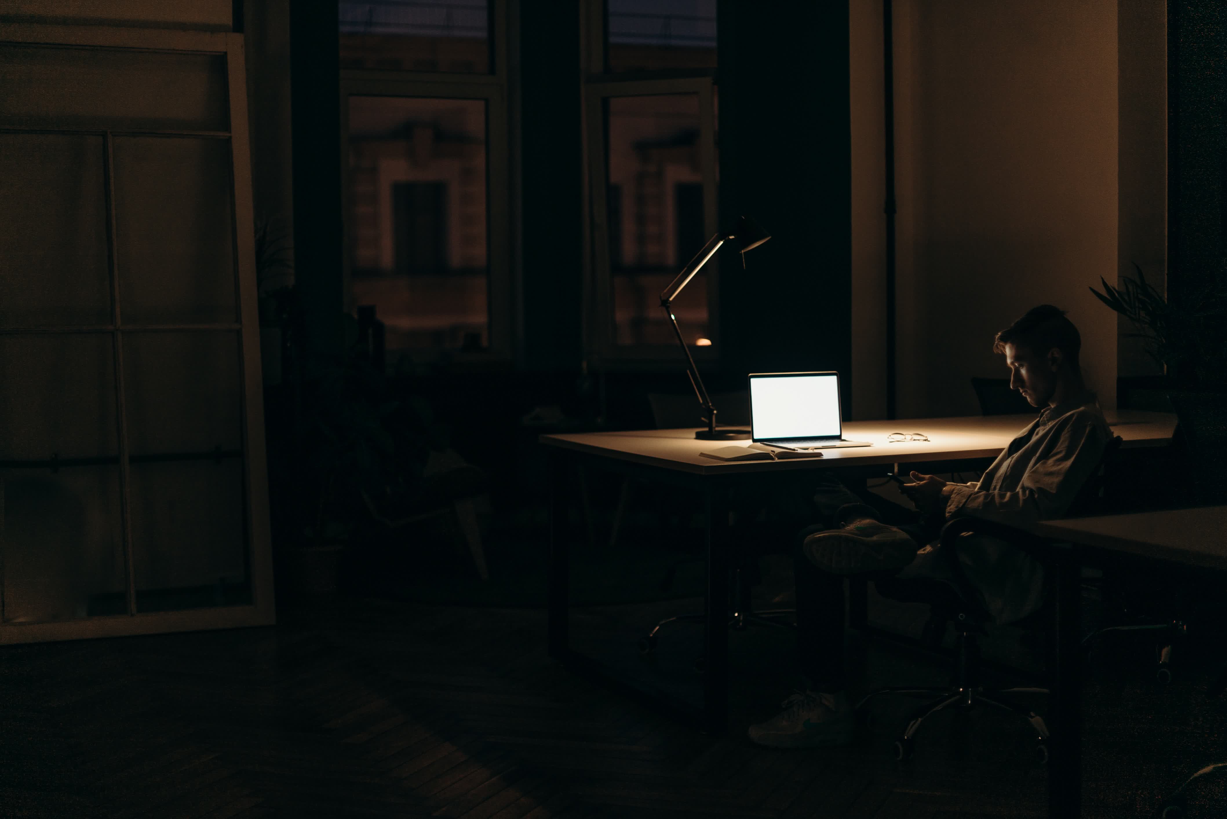 L'utilisation de l'IA toute la journée pourrait vous faire boire plus, dormir moins et vous sentir encore plus seul 2 Lutilisation de lIA toute la journee pourrait vous faire boire