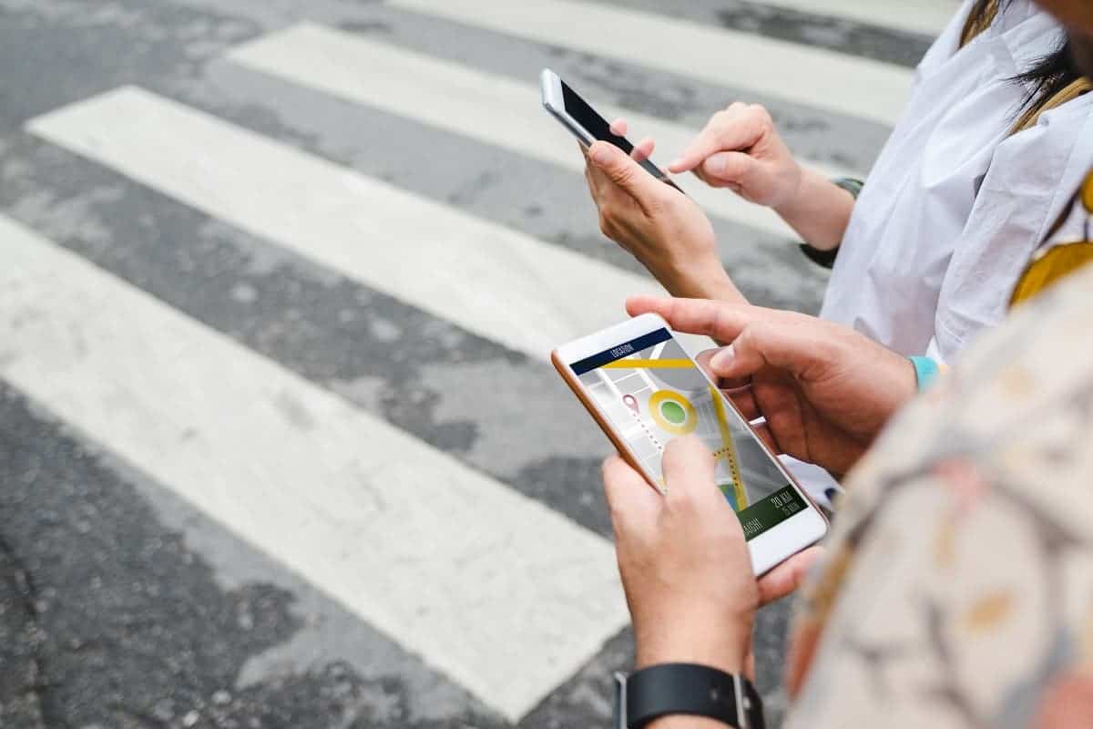 Naviguez comme un pro : transformez votre smartphone en outil de navigation GPS 2 Naviguez comme un pro transformez votre smartphone en outil de