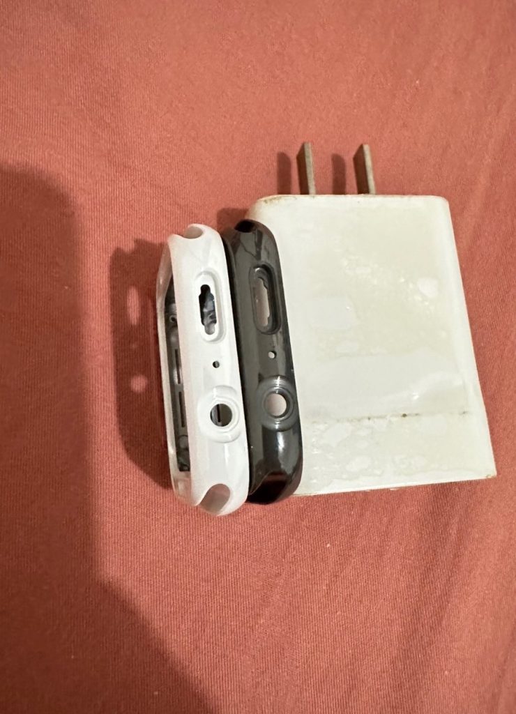 Raretés de l'Apple Watch : Série 4 en céramique grise inédite et modèle de première génération restauré pour fonctionner 2 Raretes de lApple Watch Serie 4 en ceramique grise