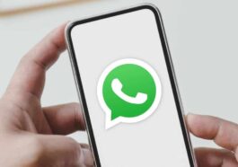 WhatsApp Redesigned Keyboard