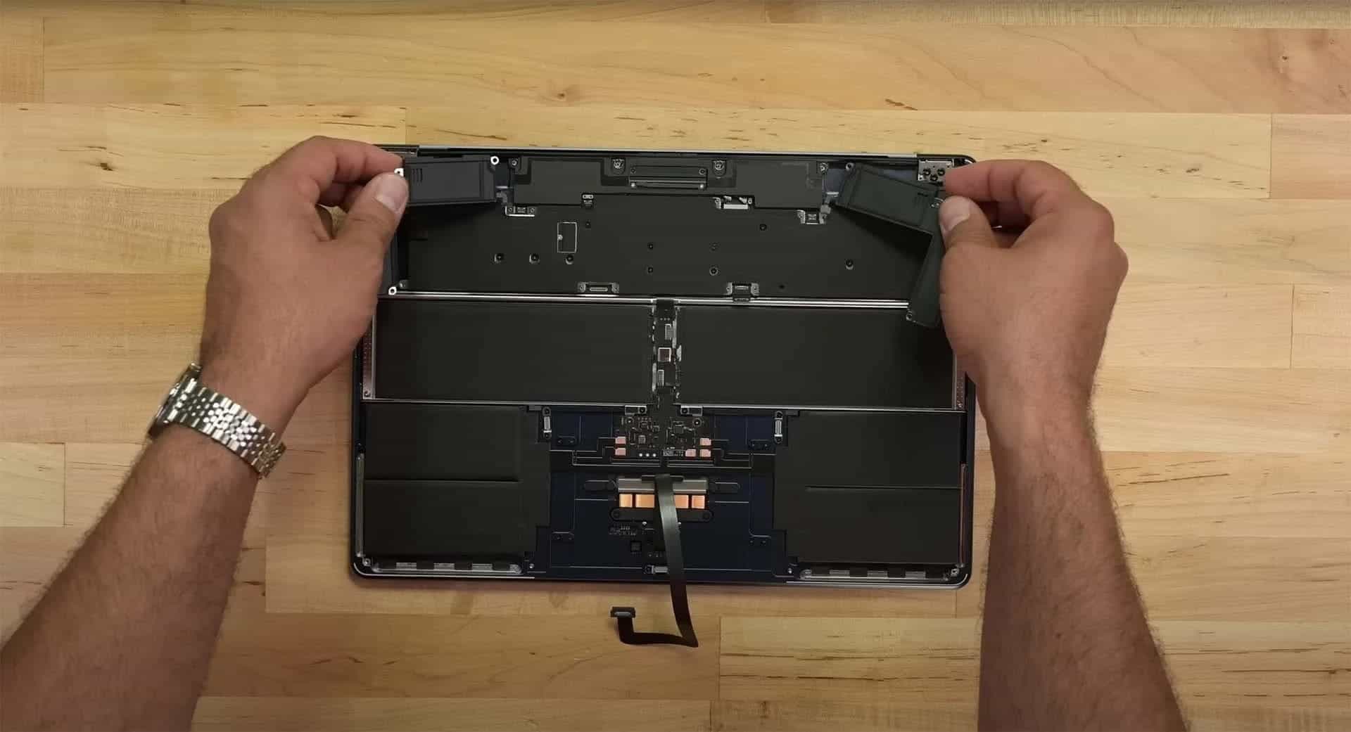 iFixit : Il est vraiment difficile de réparer le nouveau MacBook Air M2 15″ 2 MacBook Air M2 15"