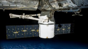 Des scientifiques mettent au point des dalles solaires auto-cicatrisants capables d'inverser les effets des dommages causés par les radiations 14 Scientists develop self-healing solar panels that can reverse the effects of radiation damage