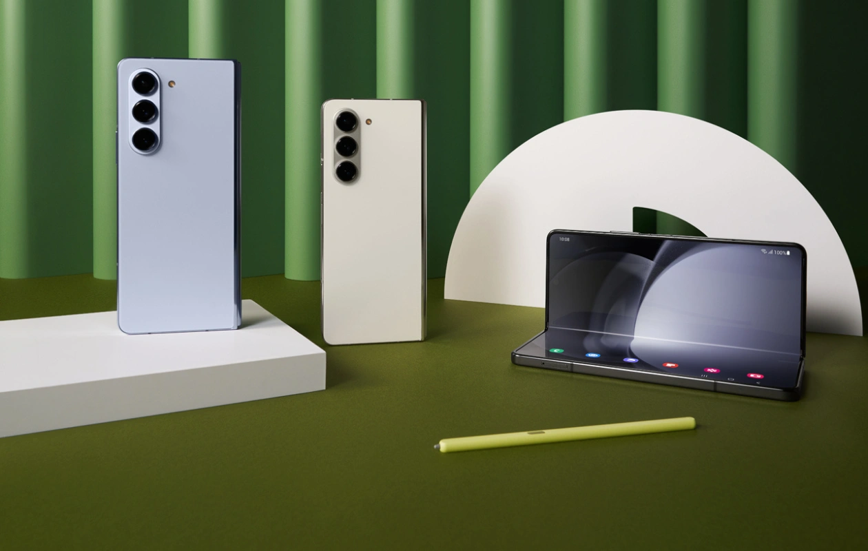 Does the Samsung Galaxy Z Fold 5 come with an S Pen