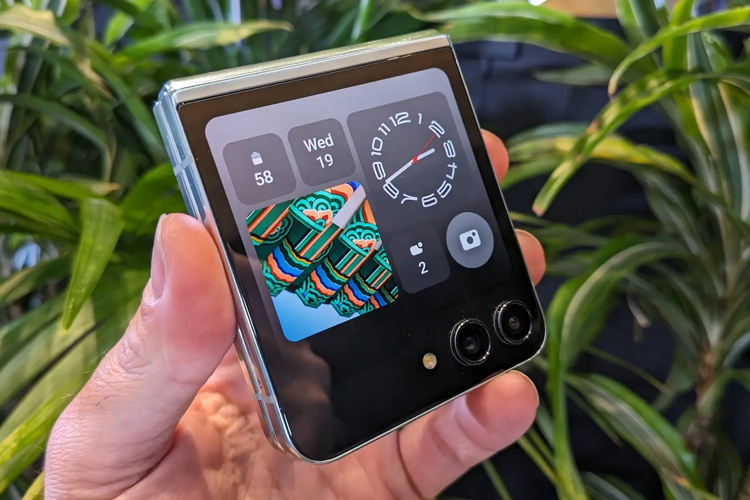 Galaxy Z Flip 5 Vs Z Flip 4, vaut-il le coup de dépenser plus d'argent ? 3 Galaxy Flip5 vs Flip4