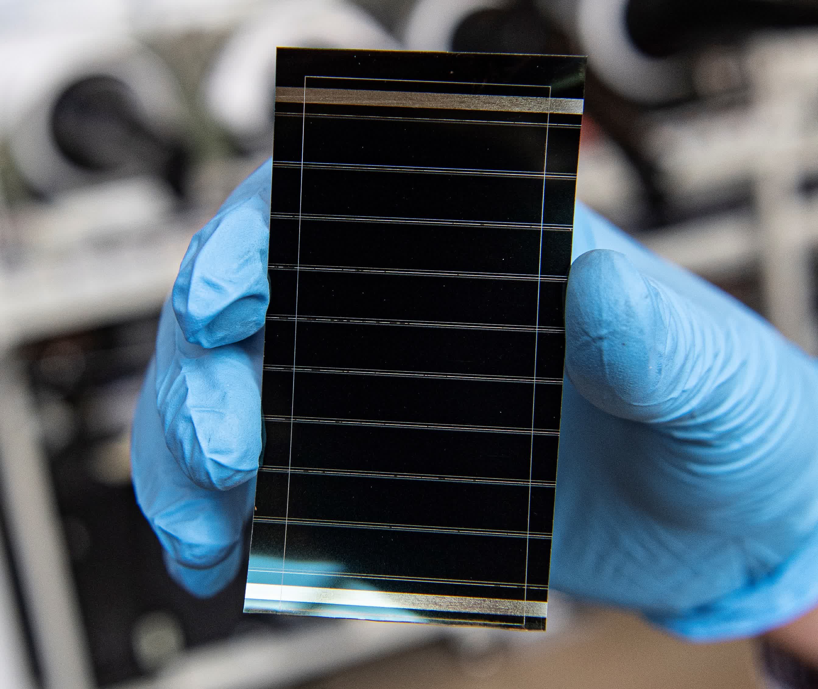 Les cellules solaires en silicium-perovskite sont sur le point de révolutionner l'efficacité de la production d'électricité 2 Les cellules solaires en silicium perovskite sont sur le point de
