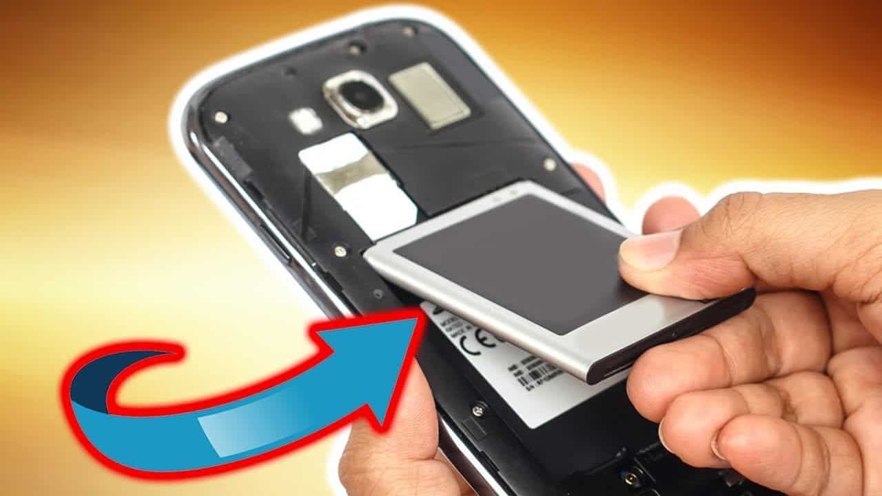 Tous les smartphones doivent avoir des batteries remplaçables d'ici 2027 - Conseil européen 2 Smartphone à batterie amovible