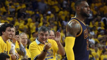 Apple parmi les entreprises technologiques intéressées par les droits de diffusion locale de la NBA alors que Bally Sports décline 10 Apple among tech companies eyeing local NBA streaming rights as Bally Sports falls