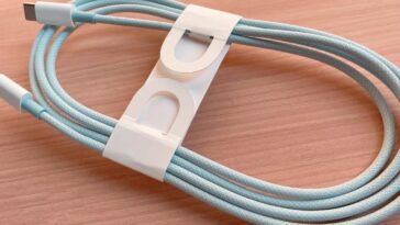 Le câble de charge de l'iPhone 15 pourrait être suffisamment long pour être réellement utilisé 16 iPhone 15 charging cable may be long enough to actually use