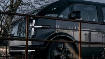 Le directeur de la voiture Apple fait face à une poursuite de la SEC concernant son précédent emploi dans une start-up de véhicules électriques 5 Apple Car exec facing SEC lawsuit over previous job at EV startup