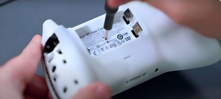 Vous pouvez désormais réparer votre manette Xbox en utilisant des versions officielles de Microsoft 1 You can now repair your Xbox controller using official parts from Microsoft