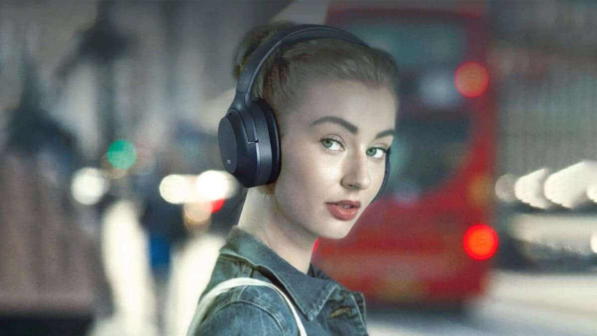 Over Ear vs On Ear Headphones