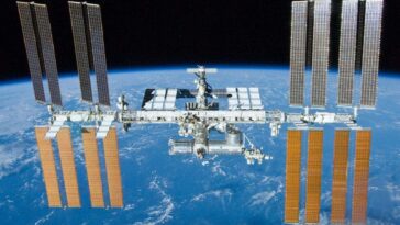 La Commission fédérale des communications des États-Unis inflige la première amende pour débris spatiaux 1 US FCC issues first space debris fine
