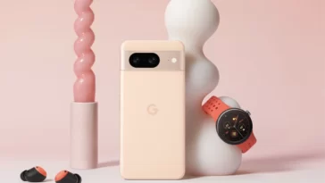 How to Take a Screenshot on Pixel 8 Pro (with Long Screenshot)