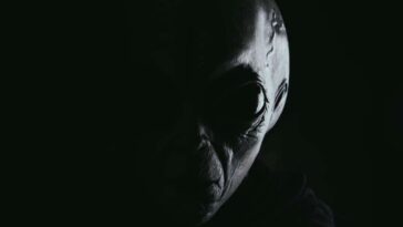 Les extraterrestres pourraient déjà savoir que nous existons, indiquent les scientifiques 18 Os extraterrestres podem já saber que existimos, dizem os cientistas