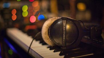 Meilleurs casques de studio : les meilleurs choix pour le mixage et la production audio 8 best studio headphones