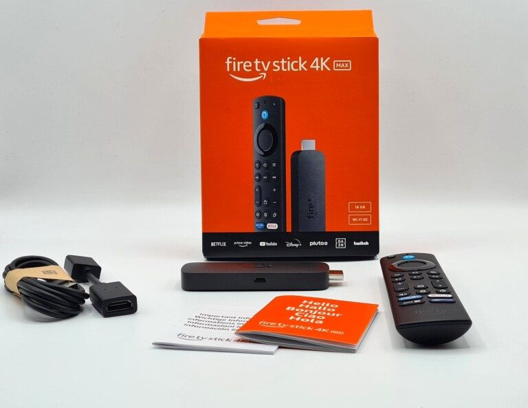 La génération 2 du 4K Max a tout ce dont vous avez besoin. Même un adaptateur secteur. (Photo: Sven Wernicke)