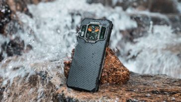OUKITEL Frappe Fort avec le Lancement Global du WP30 Pro et de la Tablette Tactile OT5 sur le Double 11 28 Oukitel Wp30 Pro 15 (1)