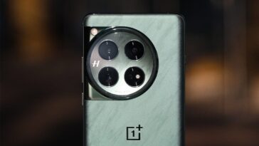 OnePlus dévoile la cote de résistance à l'eau et les caractéristiques USB du OnePlus 12 8 OnePlus 12