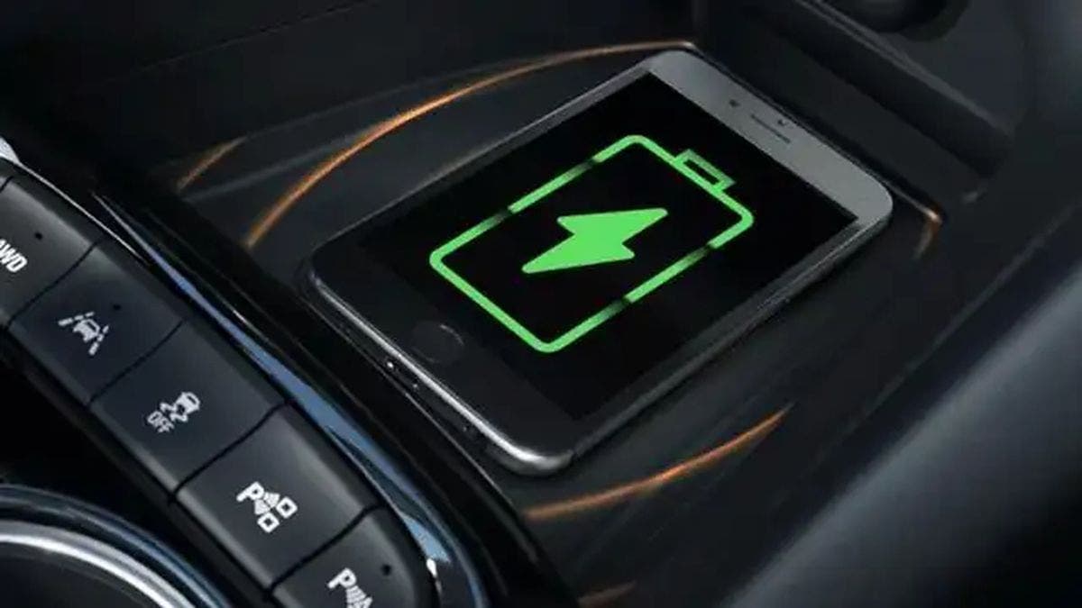 iOS 17.2 will solve iPhone wireless charging issues in some cars