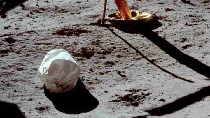 Image d'un sac poubelle lunaire