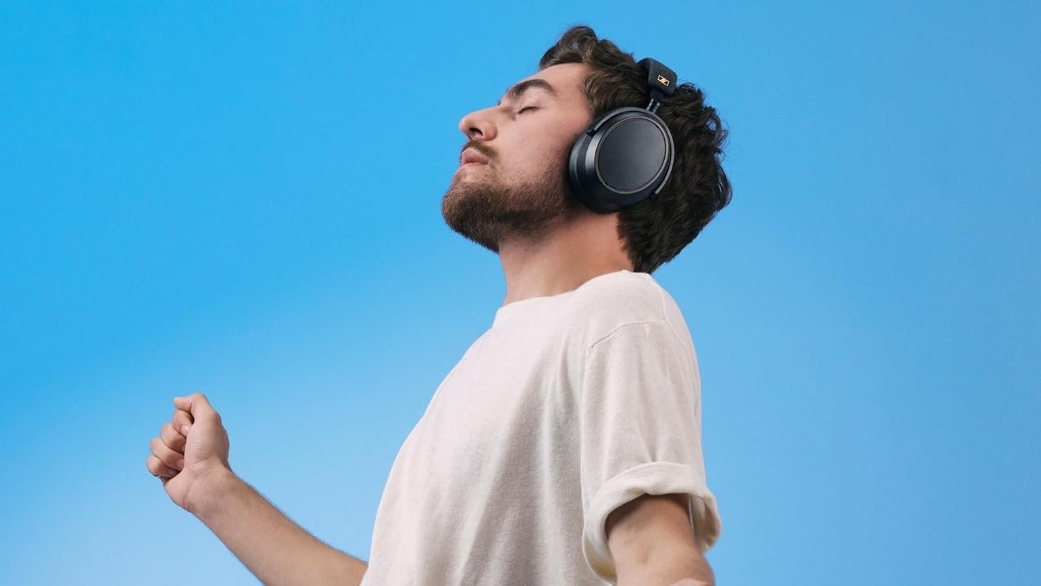 Ces casques haut de gamme Sennheiser avec une autonomie de 90h chutent de 30% dans cette édition spéciale 4 Sennheiser Momentum 4 Special Edition