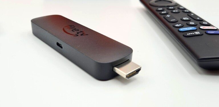 Qu'est-ce qu'un Fire TV Stick ? 3 Le modèle actuel de 2023, le Fire TV Stick 4K Max 2e génération. (Photo: Amazon)