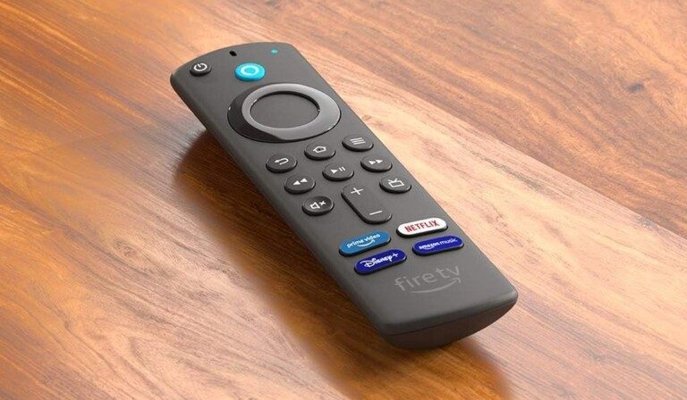 Vous pouvez réinitialiser votre télécommande Fire TV en utilisant la combinaison de touches. (Photo : Amazon)