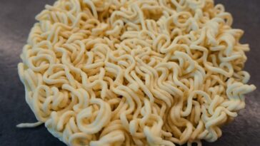 Pourquoi les nouilles instantanées sont mauvaises pour la santé 13 Perché i noodles istantanei fanno male alla salute
