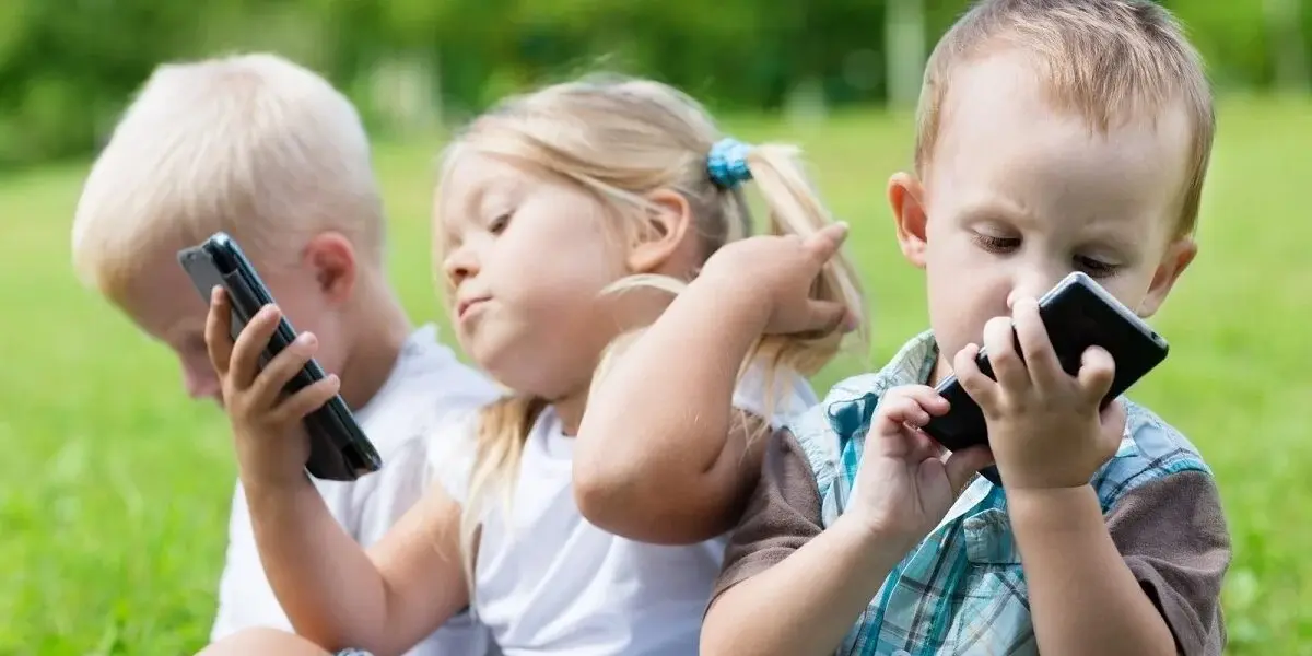mobile phones in schools