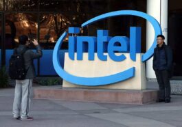 Intel CEO says there are no plans to spin off its foundry business