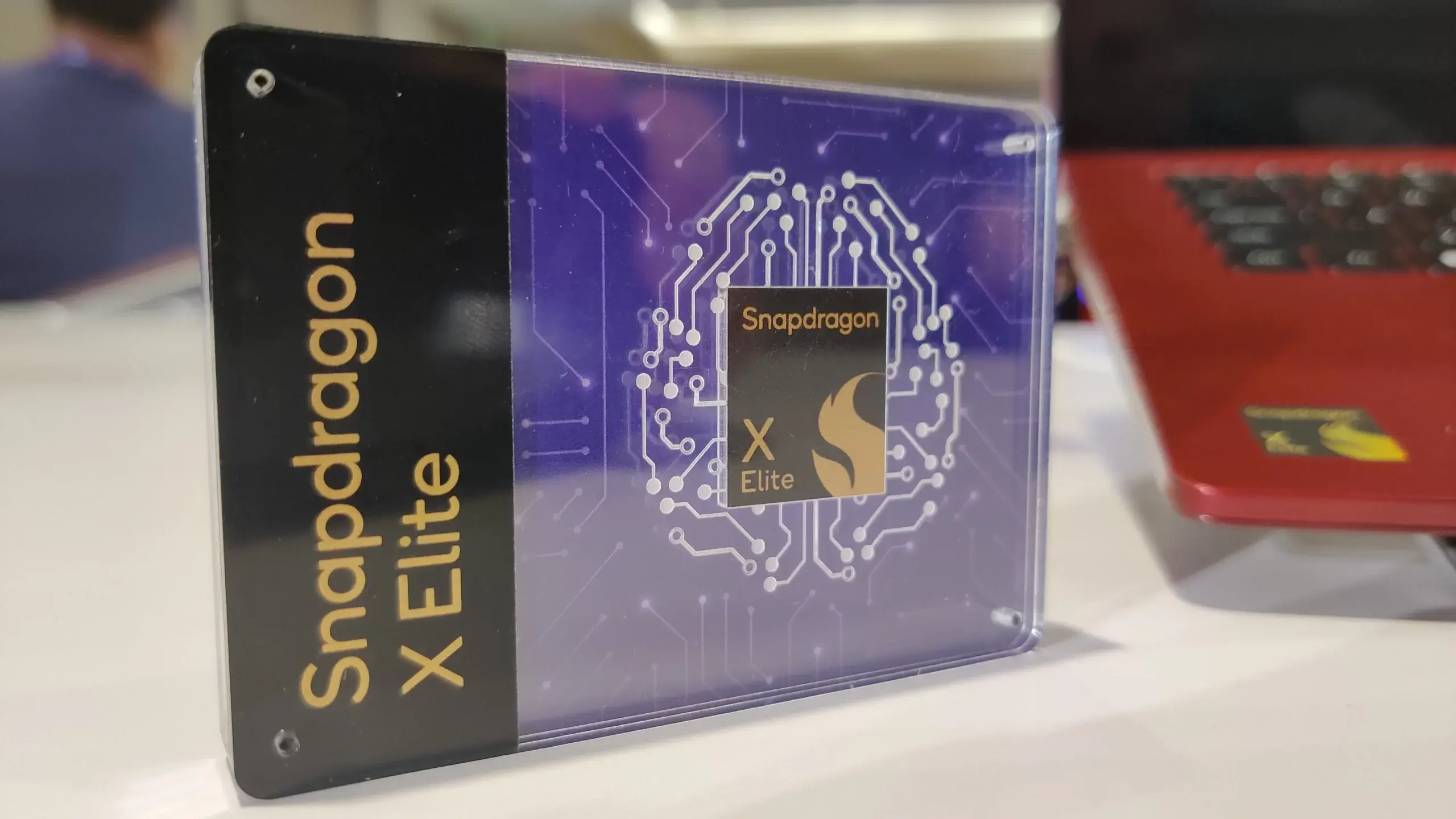 Les dernières puces de Qualcomm dépassent de 21% celles d'Apple M3 : une innovation révolutionnaire dans la technologie mobile 2 Snapdragon Chips