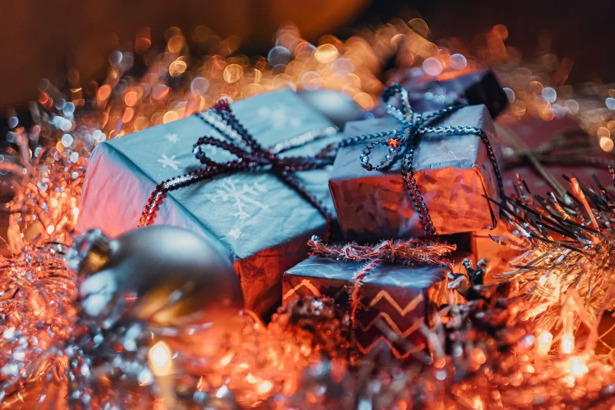 Joyeux Noël 2025 : les images, mèmes et GIF à partager le 25 décembre 12 Bon Reveillon De Noel Cadeau