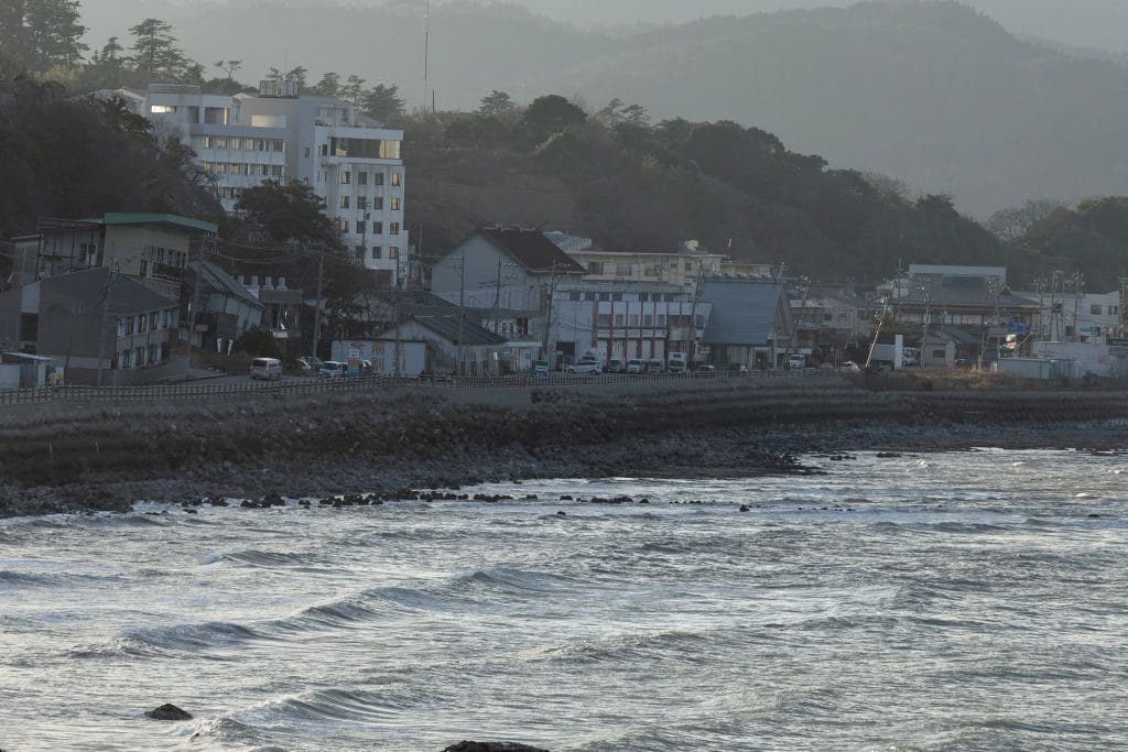 Japon, ports inutilisables après le tremblement de terre : sol soulevé de 4 mètres et mer retirée de 200 mètres 4 1704715555 985 Japon ports inutilisables apres le tremblement de terre sol
