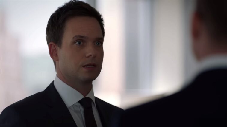 Patrick J. Adams, Mike Ross dans Suits: "je suis prêt à remettre mon costume" 1 Patrick J. Adams, Mike Ross en Suits: "estoy listo para volver a ponerme el traje"