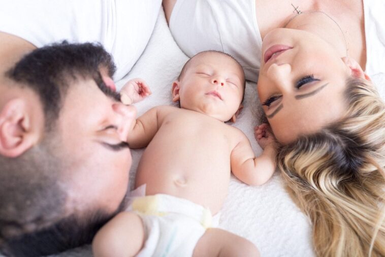 Baisse démographique, les familles s'effondreront d'ici 2100 : combien de parents aurons-nous encore en vie à 65 ans 1 Calo demografico, le famiglie crolleranno entro il 2100: quanti parenti in vita avremo a 65 anni