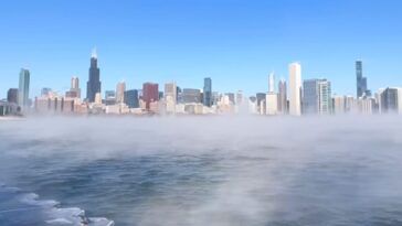 Le spectacle de la "fumée" sortant du lac Michigan : voici quelle en est la cause 4 Lo spettacolo del “fumo” che esce dal lago Michigan: ecco qual è la causa