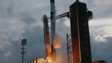 La mission Axiom-3 est partie dans l'espace, à bord il y a aussi un Italien : la vidéo du lancement 22 La missione Axiom-3 è partita verso lo spazio, a bordo c’è anche un italiano: il video del lancio